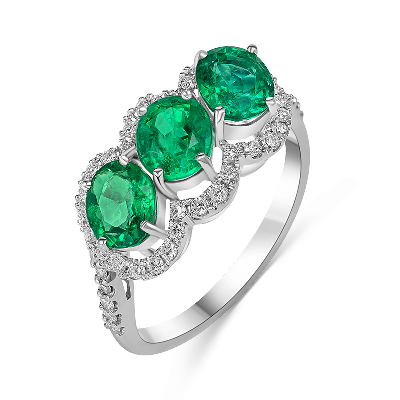 White Gold Emerald Ring